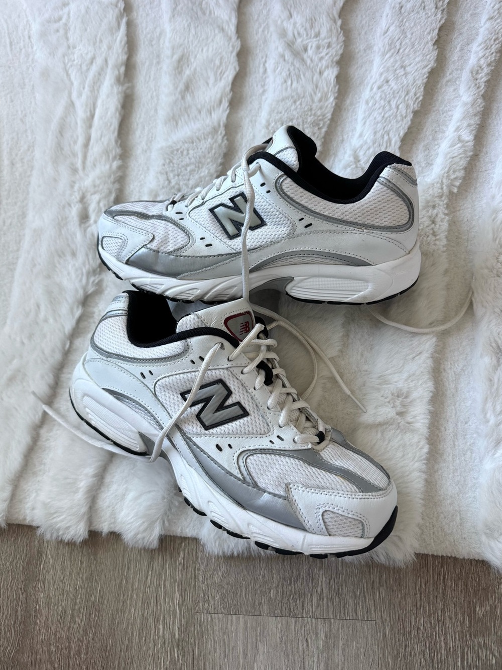 Vintage Retro New Balance Men’s 405 White/Silver/Black